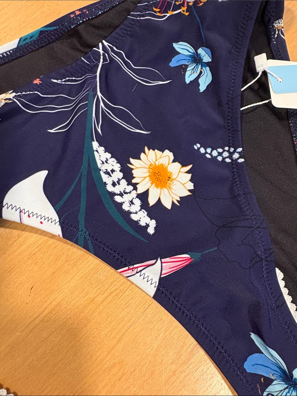 Cupshe Navy Floral Cutout Bikini Set - Picture 4 of 9